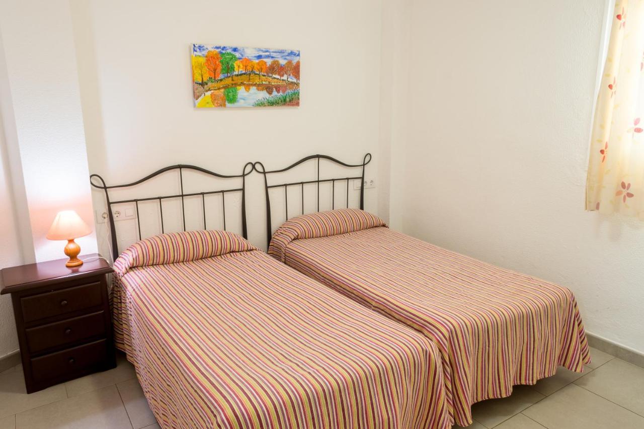 Hamilton Court Aparthotel Santo Tomás Buitenkant foto