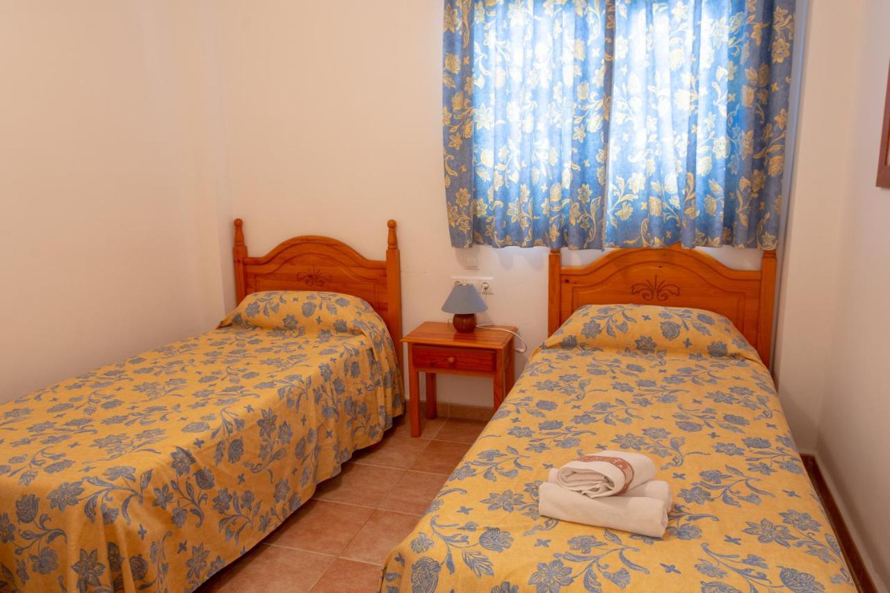 Hamilton Court Aparthotel Santo Tomás Buitenkant foto